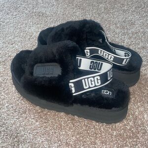 UGG Platform Slippers/Sandals